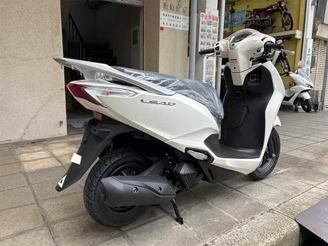 Honda 125/ 2026 USB TYPE-C 2026 — миниатюра 3
