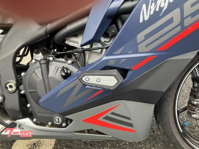 Kawasaki Ninja ZX-25R SE 2022 — миниатюра 2