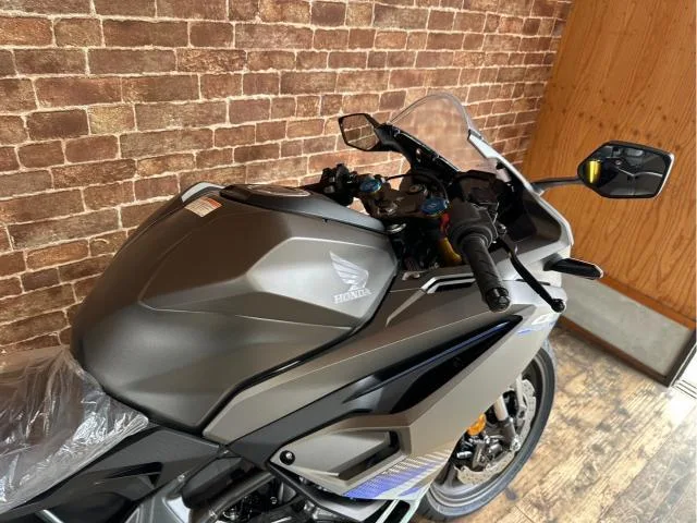 Honda CBR250RR 2025 — миниатюра 4