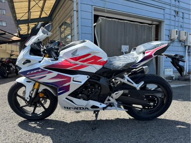 Honda CBR250RR 2025 — миниатюра 5