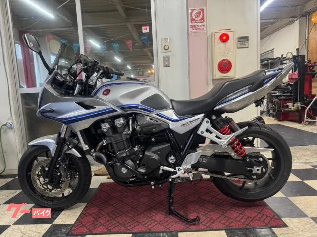 Honda CB1300Super USB ETC 2023 — миниатюра 5