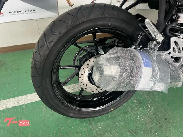 Yamaha YZF-R15 2023 — миниатюра 4