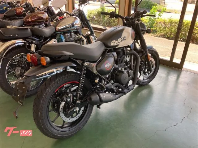 ROYAL ENFIELD 350 Dual tone 2025 — миниатюра 3