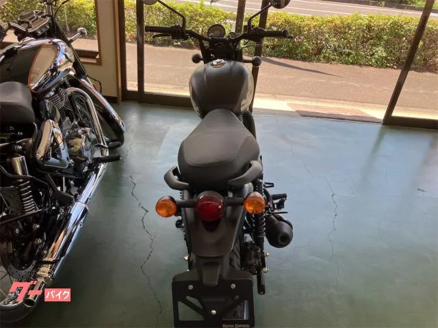 ROYAL ENFIELD 350 Dual tone 2025 — миниатюра 4