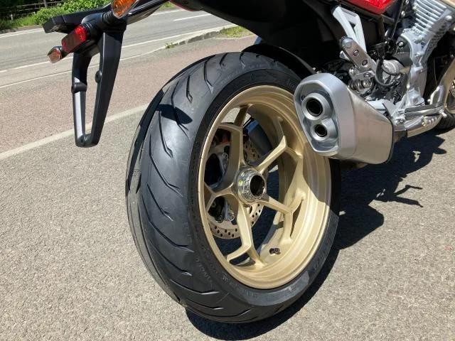 MOTO GUZZI V100 2023 — миниатюра 4