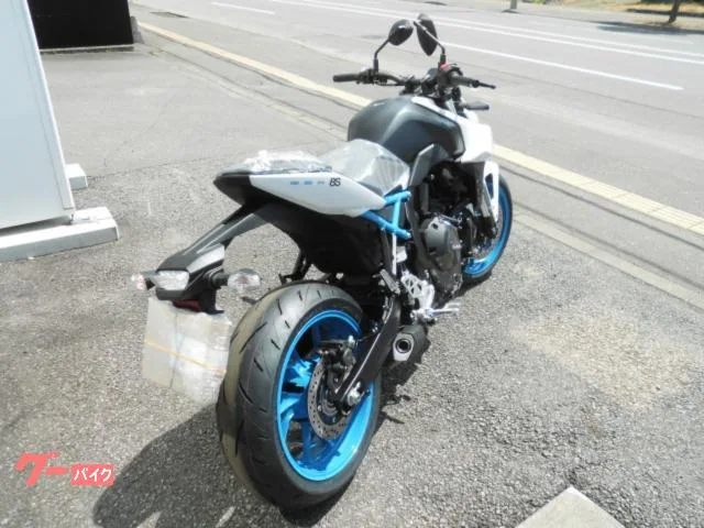 Suzuki GSX-8S 2023 — миниатюра 2