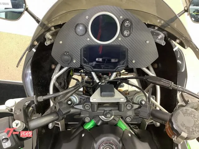 Kawasaki Z900 SE USB1 2022 — миниатюра 3