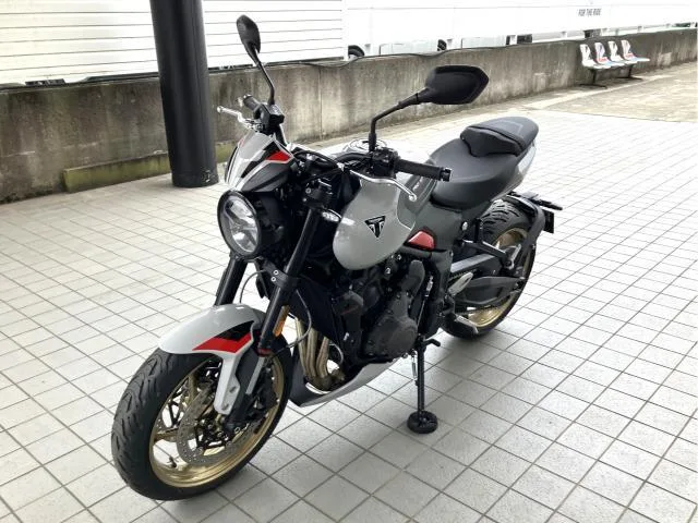TRIUMPH 800 2026 2026 — миниатюра 4