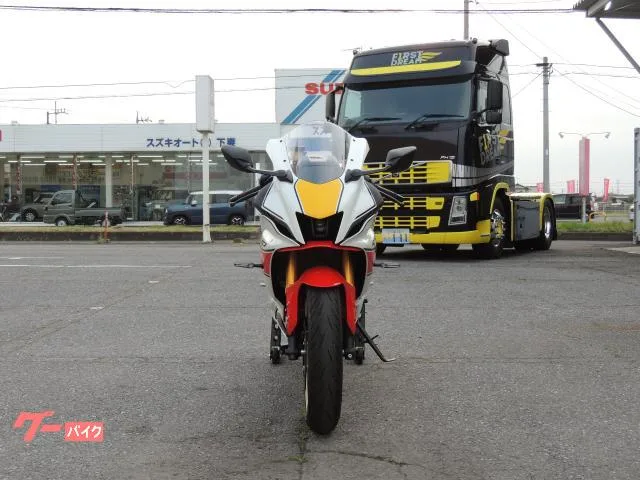 Yamaha YZF-R7 60th 2022 — миниатюра 2