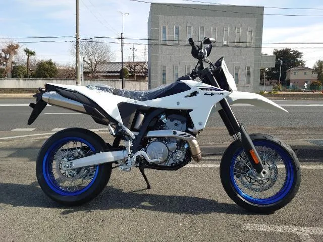 Suzuki DR-Z4SM 3 2025 — фото 1, купить с доставкой в Москву