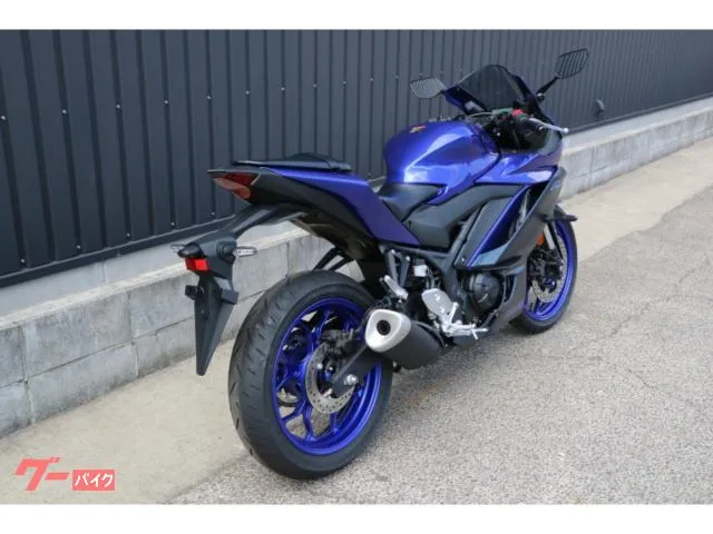 Yamaha YZF-R3 2023 — миниатюра 3