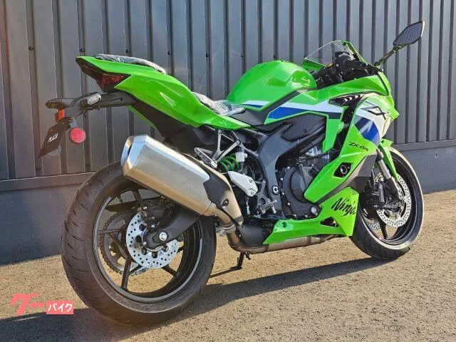 Kawasaki Ninja ZX-4RR 2026 / //BFRC liteR 2026 — миниатюра 3