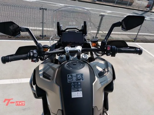 TRIUMPH 1200 2025 — миниатюра 3