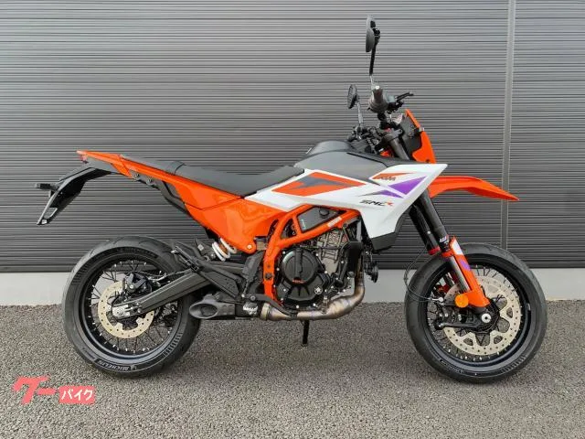 KTM 390SMC R 2026 — фото 1, купить с доставкой в Москву