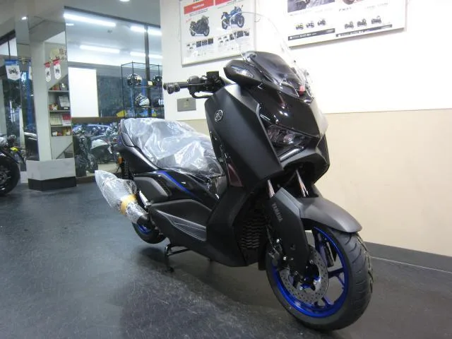 Yamaha X-MAX250 2025 — миниатюра 2