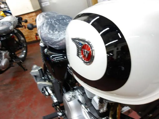 Kawasaki W230 2025 2025 — миниатюра 4