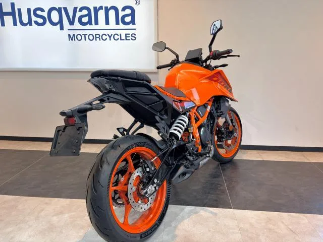 KTM 390 2025 2026 — миниатюра 2