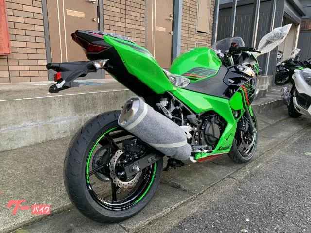 Kawasaki Ninja 400 KRT EDITION 2022 — миниатюра 3