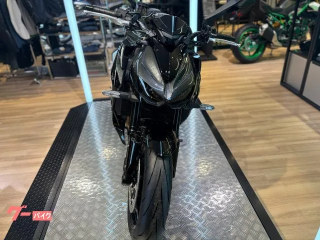 Kawasaki Z1100 2026 — миниатюра 3