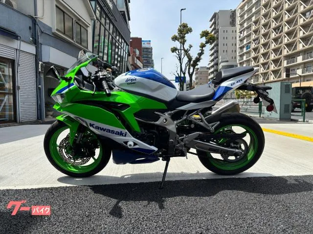 Kawasaki Ninja ZX-4RR 40 ETC2.0 USBA 2024 — миниатюра 2