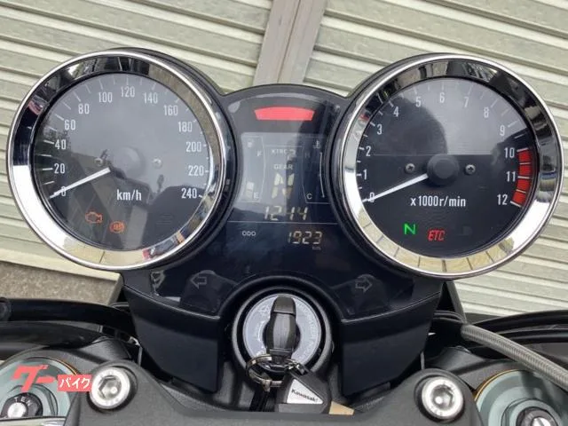 Kawasaki Z900RS SE 2025 — миниатюра 2