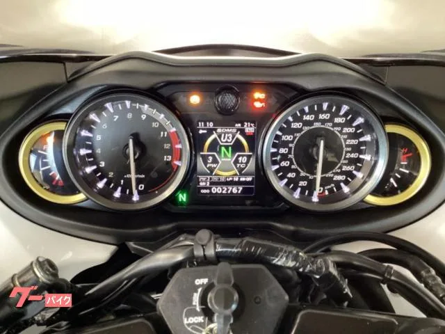 Suzuki (GSX1300R Hayabusa) 2023 — миниатюра 2