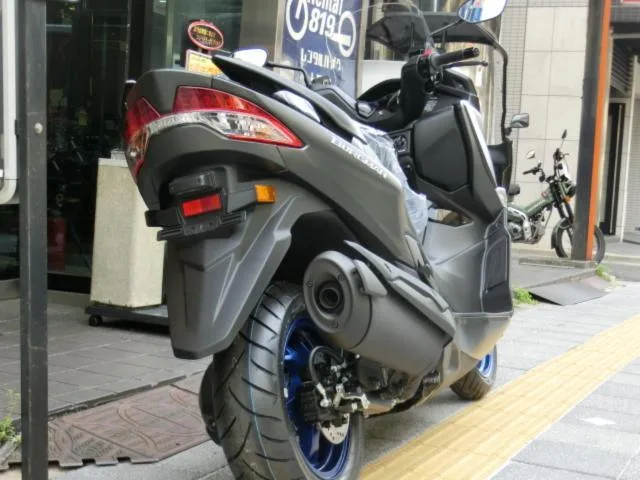Suzuki 400 2024 — миниатюра 3