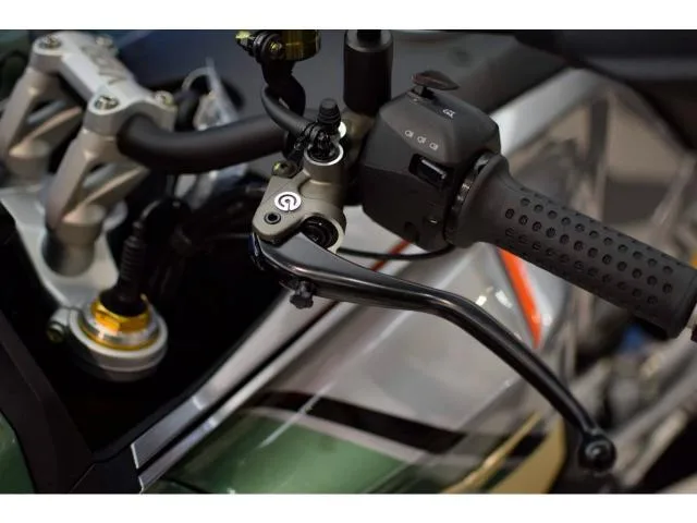 MOTO GUZZI V100 S 2023 — миниатюра 2