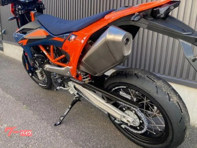KTM 690SMC R 2026 2026 — миниатюра 3