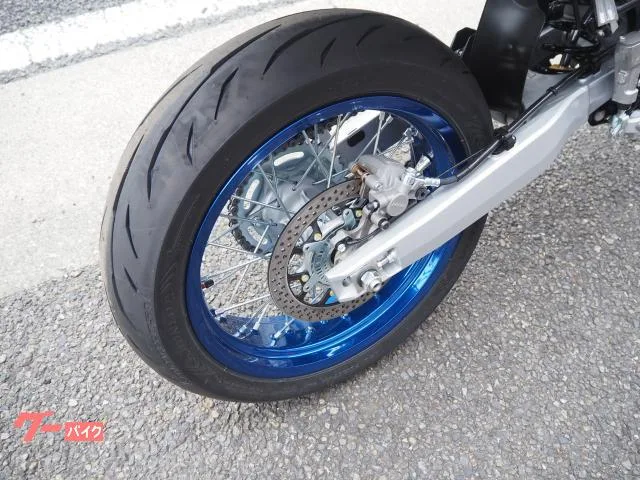 Suzuki DR-Z4SM 2026 — миниатюра 2