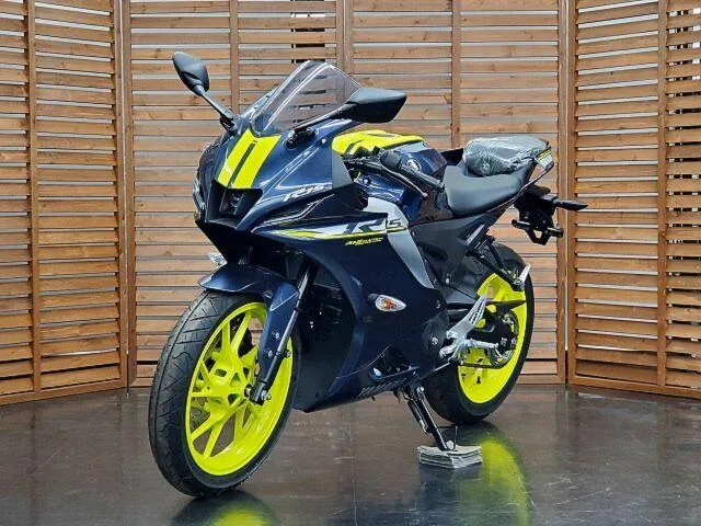 Yamaha YZF-R15 2023 9 2023 — миниатюра 4