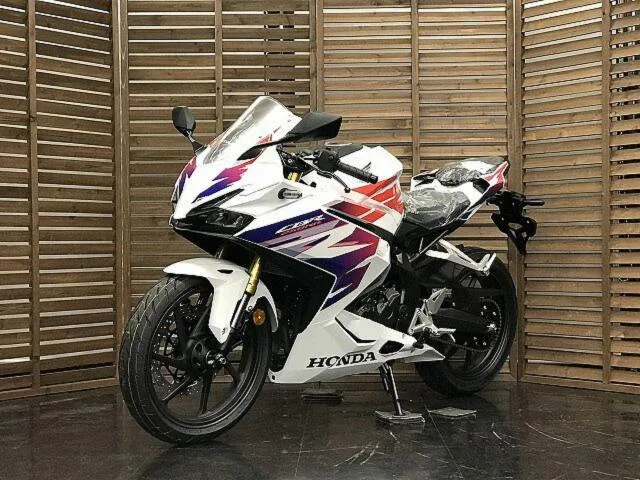 Honda CBR250RR 2025 — миниатюра 4