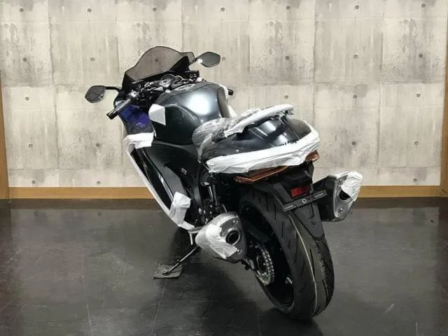 Suzuki (GSX1300R Hayabusa) 2026 — миниатюра 2