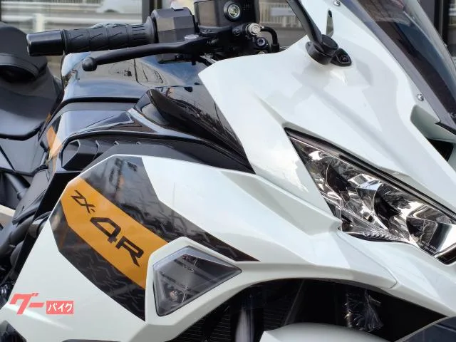 Kawasaki Ninja ZX-4R SE 2026 — миниатюра 4