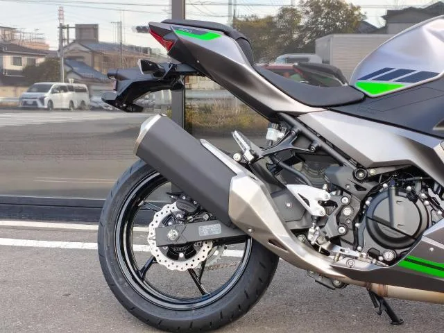 Kawasaki Ninja 400 2026 — миниатюра 4