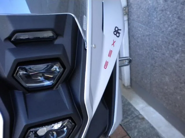 Suzuki GSX-8R 2026 — миниатюра 2