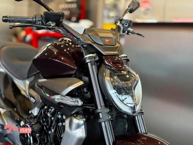 DUCATI X V4 2026 — миниатюра 3