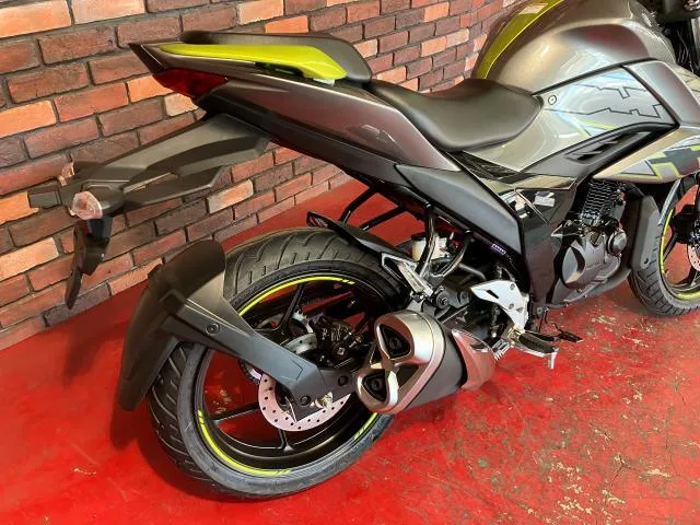 Suzuki GIXXER 150 2025 2025 — миниатюра 3