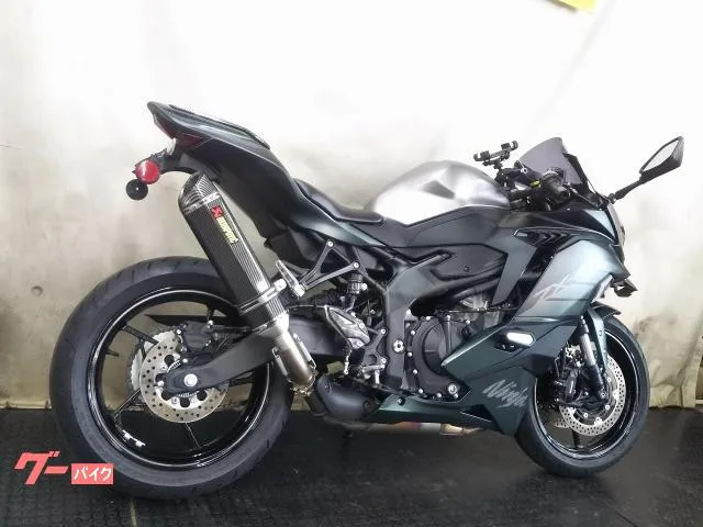 Kawasaki Ninja ZX-4R SE 2025 USB Q ETC2.0 2025 — миниатюра 3