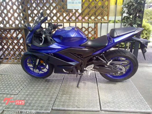 Yamaha YZF-R25 ABS 2022 — миниатюра 5