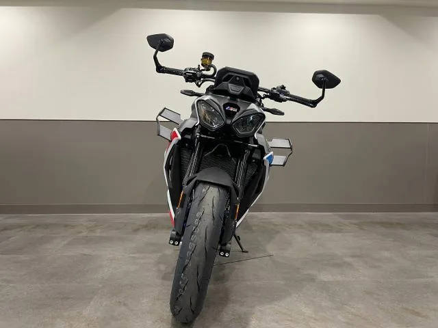 BMW M1000R 2026 — миниатюра 3