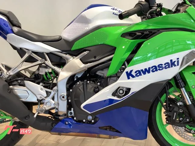 Kawasaki Ninja ZX-4RR ETC USB CR-1 2024 — миниатюра 2