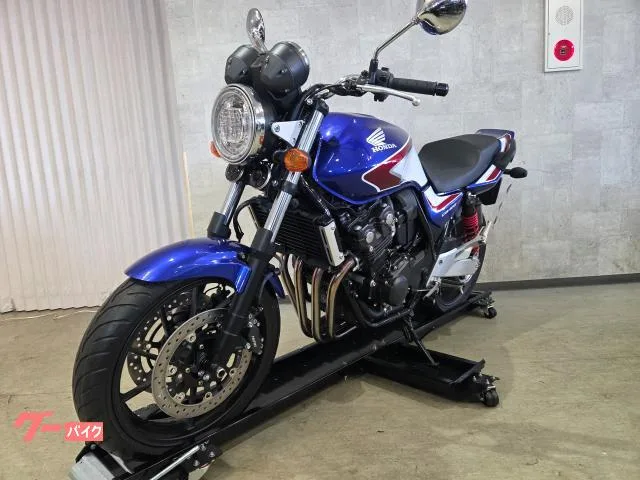 Honda CB400Super Four VTEC Revo 2023 75104 2022 — миниатюра 3
