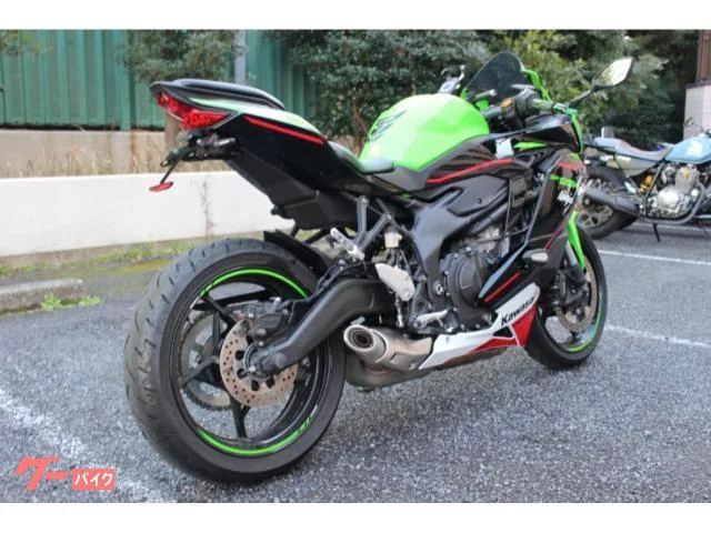 Kawasaki Ninja ZX-25R SE USBETC2.0 2022 — миниатюра 3