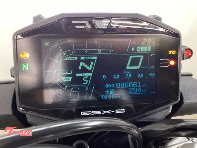 Suzuki GSX-S1000 ETC2.0 USB 2 2022 — миниатюра 2