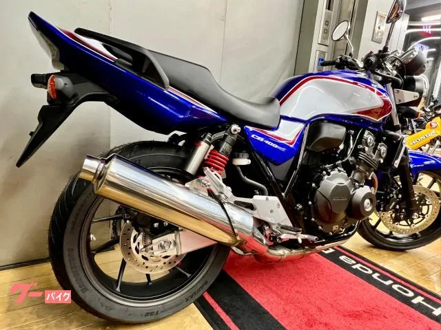 Honda CB400Super Four VTEC Revo 2022 — миниатюра 3