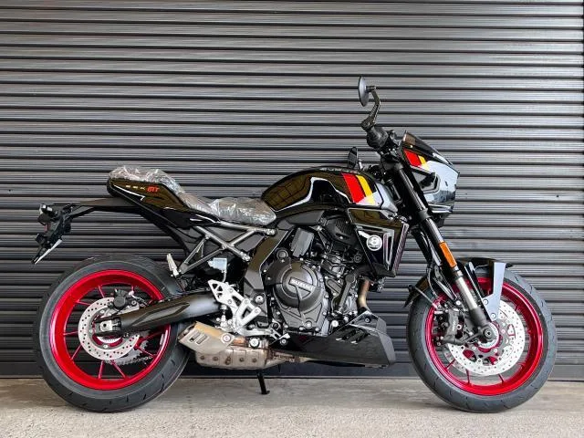 Suzuki GSX-8TT 2026 — фото 1, купить с доставкой в Москву