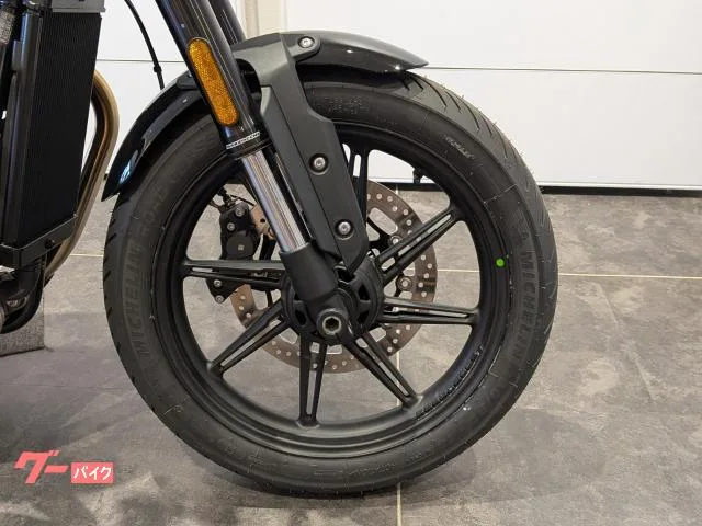 TRIUMPH 900 2026 — миниатюра 4