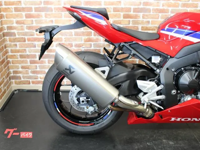 Honda CBR1000RR-R SP ETC2.0 USB 2024 — миниатюра 4