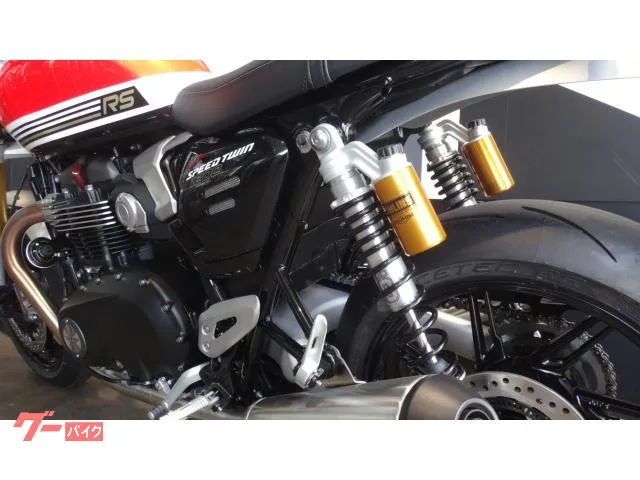 TRIUMPH 1200RS 2025 — миниатюра 4